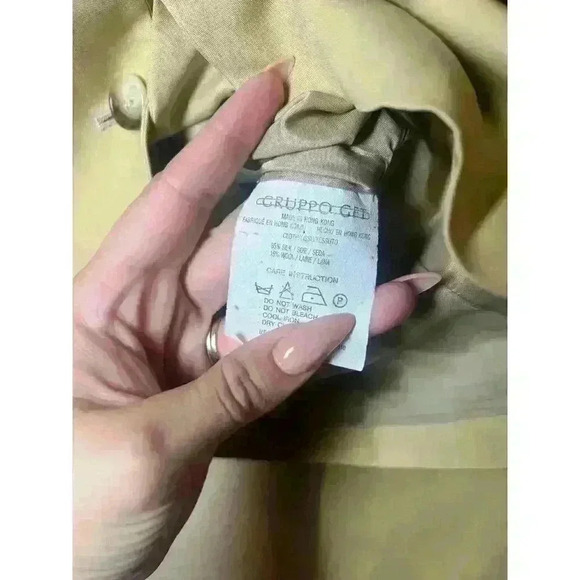 Emanuel ungaro woman’s blazer size 4/38 made of wool & silk with shoulder pads - Picture 5 of 7